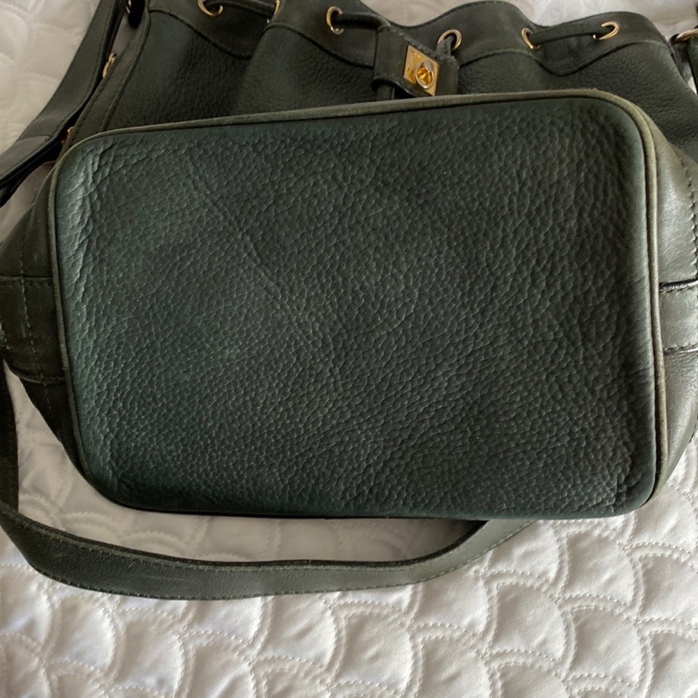 RARE~ Céline ~ Loden Tumbled Calfskin Bucket Bag with Scarlet Calfskin Interior - Picture 7 of 16